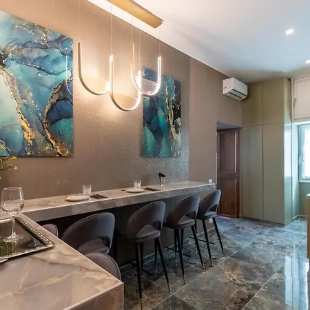 Piazza Di Spagna 51 Luxury 4*